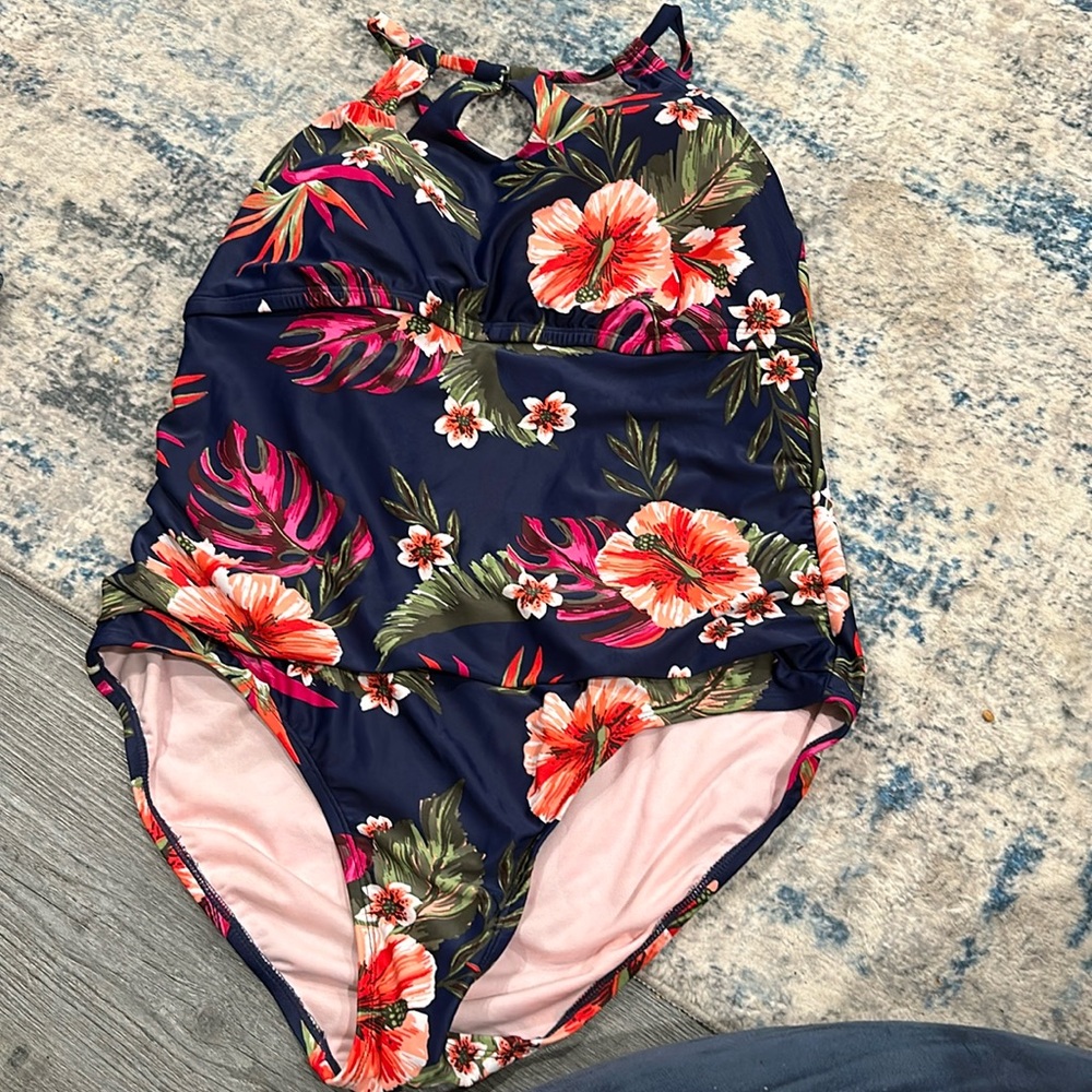 Kona sol one piece swim suit